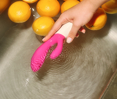 Ina Wave 2 Vibrator Cerise - - Sensation Luxe