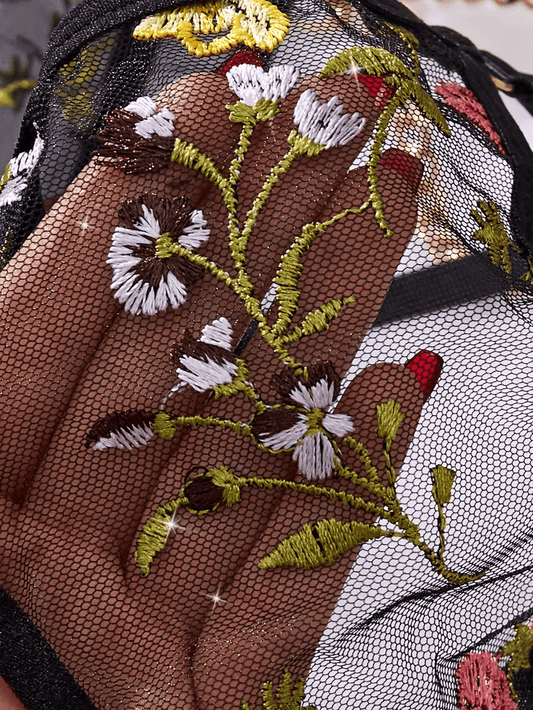 Floral Lace set sa zlatnim lancima